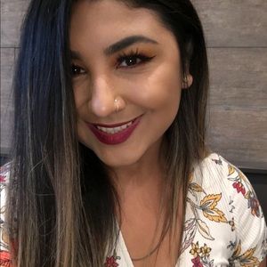 Meet your Posher, Jasmine